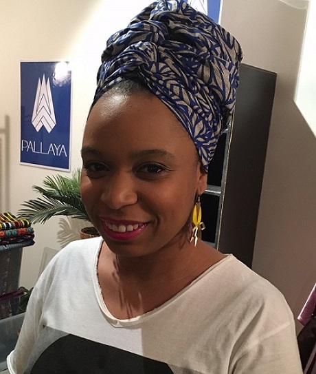 Chaleureuse et souriante, Stéphara a créée Pallaya en 2012 avec sa mère. 