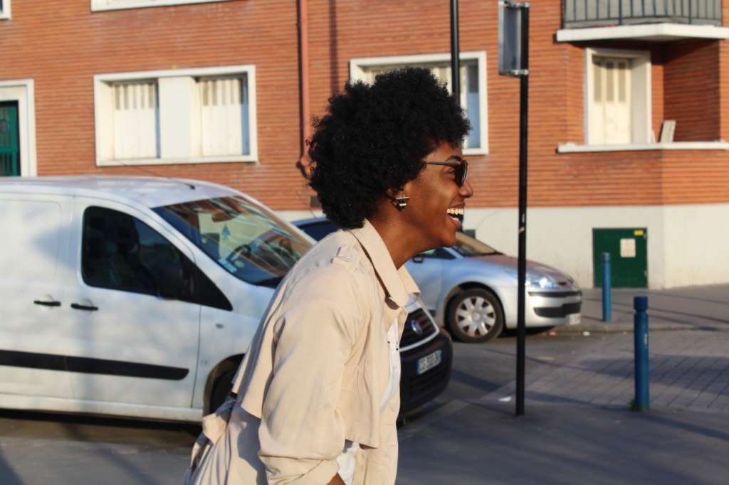 "Lorsqu'on sourit à la vie, elle nous rend des sourires" Jean-Claude Brialy