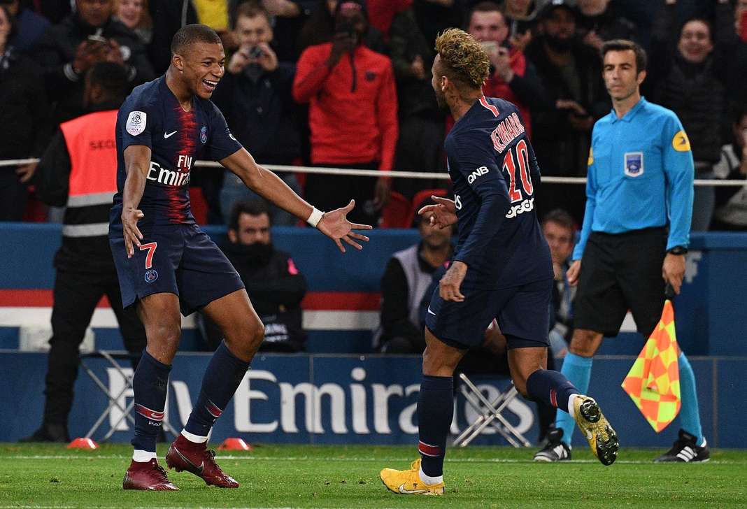 FBL-FRA-LIGUE1-PSG-LYON